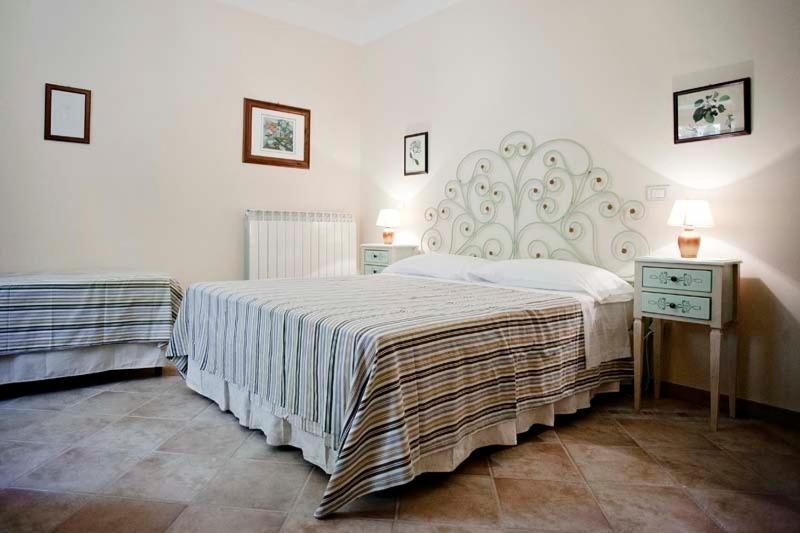 Hostal Il Casale Del Ra Tuoro sul Trasimeno Habitación foto